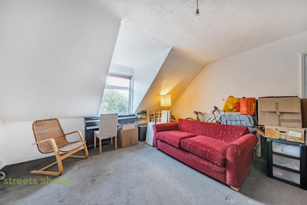 03e52ba0-915d-4e7...