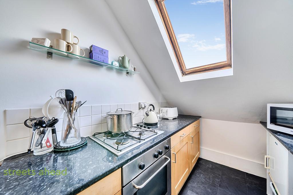 B4fda886-29a6-48f...