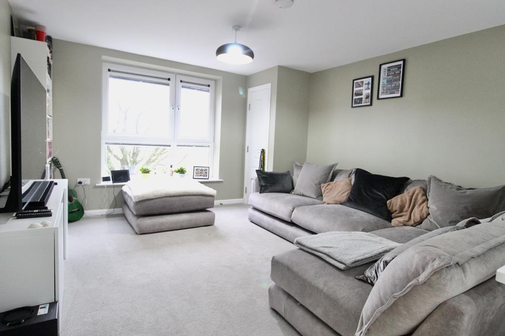 Lounge 2