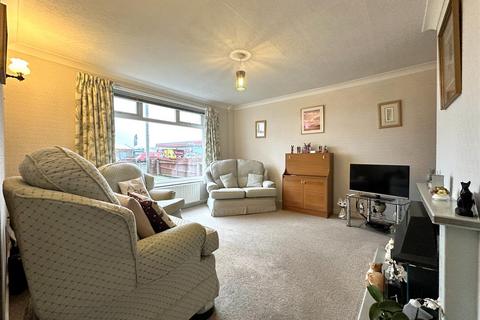 2 bedroom detached bungalow for sale, Bowbridge Road, Newark