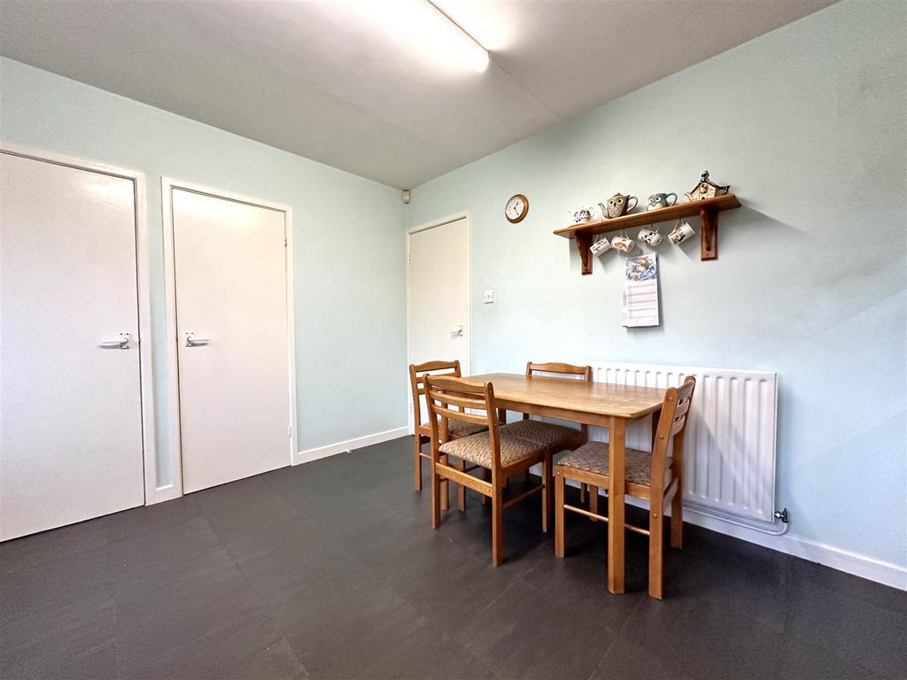 Dining Area 779