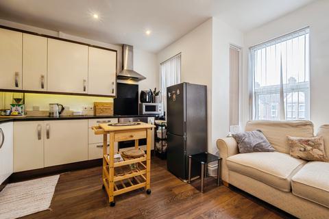 3 bedroom duplex for sale, 15 Woodville Road, Exmouth, EX8