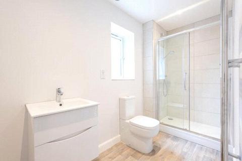 2 bedroom apartment to rent, Sycamore Drive, Surrey GU12