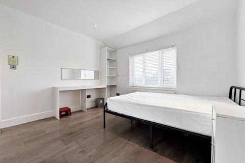 undefined, Westbrook Road, Hounslow, TW5