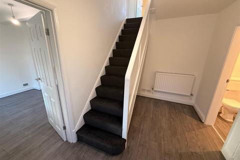 undefined, Heather Road, Bebington CH63