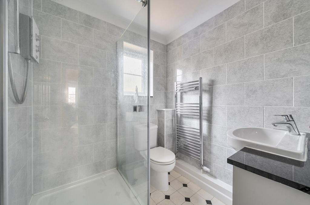 En Suite Shower Room