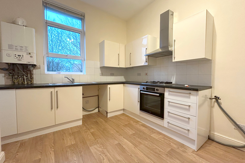 2 bedroom apartment to rent, Sandgate Road, Folkestone CT20