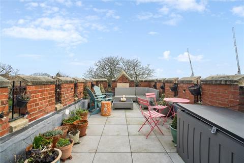 Holt Gardens, SW17