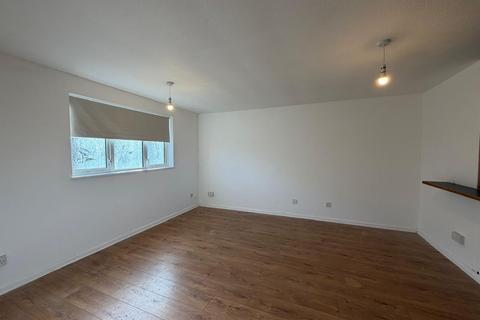 2 bedroom terraced house to rent, Gwelmeneth, Albion Road, Helston