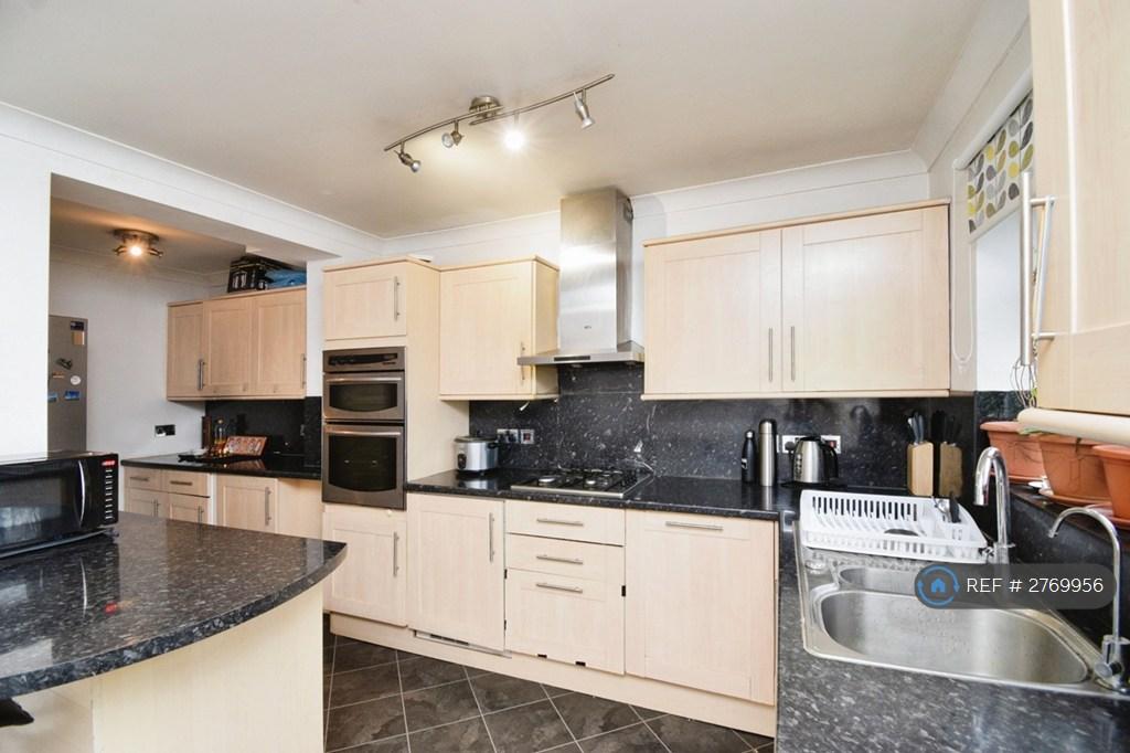 Kitchen Photo2