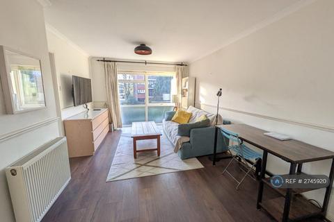 1 bedroom flat to rent, Rawlins Court, Beckenham, BR3
