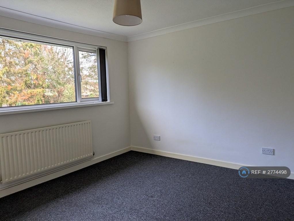 Main Double Bedroom