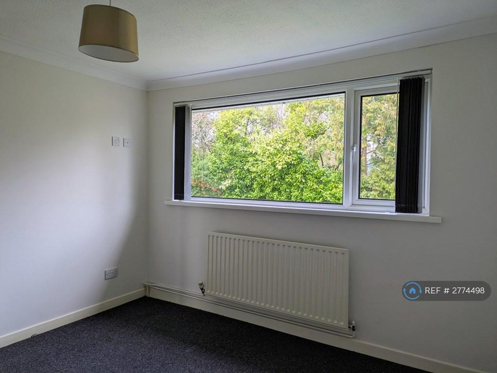 Main Double Bedroom