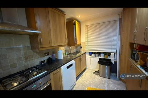 undefined, Grand Drive, London, SW20