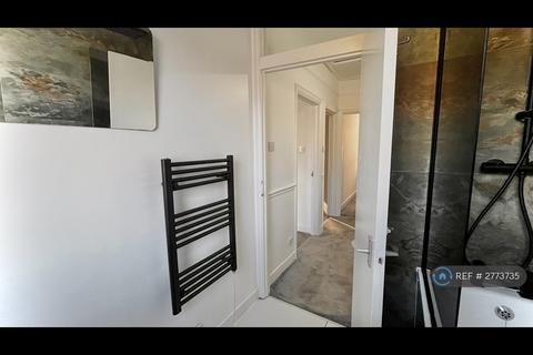 undefined, Raymead Avenue, Thornton Heath, CR7