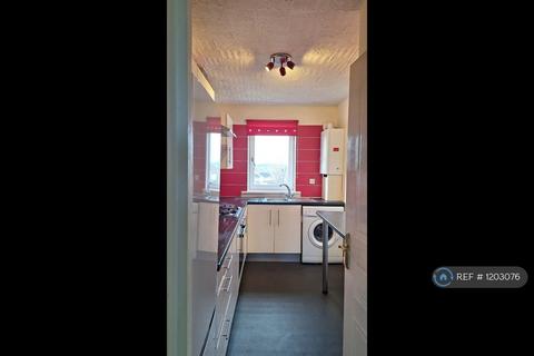 undefined, Easterhouse Road, Glasgow, G34