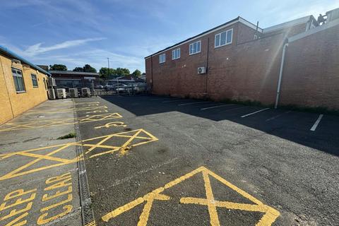 Healthcare facility to rent, Facet Rd Birmingham B38 9PT