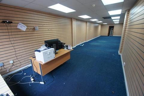 Retail property (high street) to rent, 16 Whitby Rd Ellesmere Port CH65 8AD