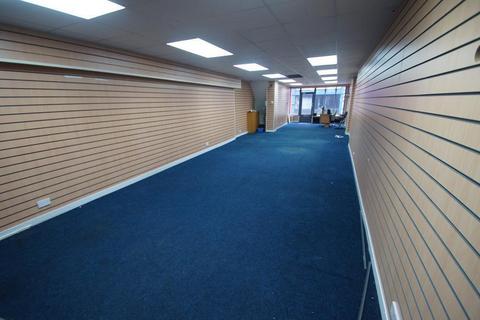 Retail property (high street) to rent, 16 Whitby Rd Ellesmere Port CH65 8AD