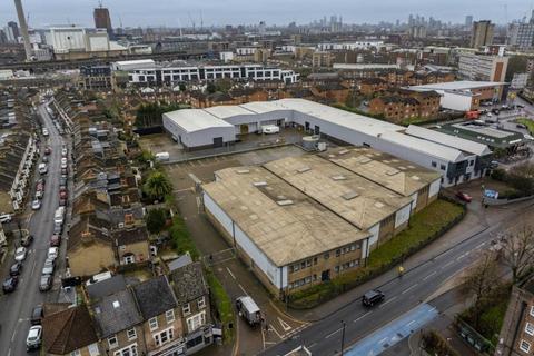 Warehouse to rent, 16 Evelyn St London SE8 5DQ