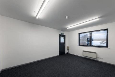 Warehouse to rent, 382-388 Sykes Rd Slough SL1 4SP