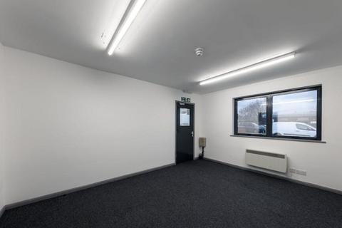 Warehouse to rent, 382-388 Sykes Rd Slough SL1 4SP