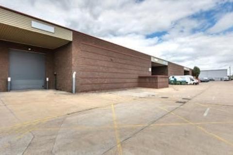 Warehouse to rent, 950-955 Yeovil Rd Slough SL1 4NH