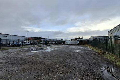 Warehouse to rent, 22 Crow Arch Ln Ringwood BH24 1PN
