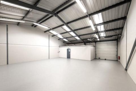 Warehouse to rent, 875-880 Plymouth Rd Slough SL1 4LP