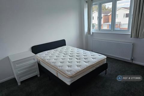 6 bedroom detached house to rent, Hartsbourne Road, Reading, RG6