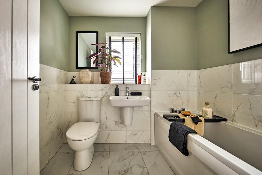 Contemporary family bathroom