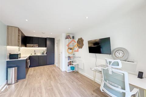 1 bedroom flat to rent, Fairbank House, 13 Beaufort Square, London NW9