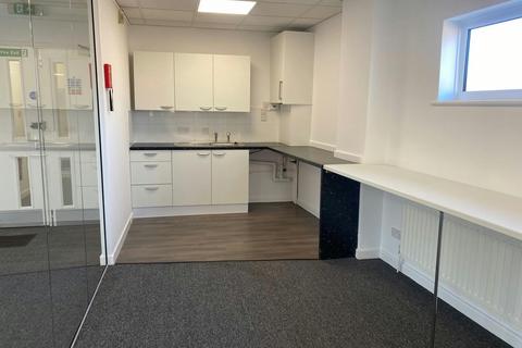 Office to rent, Yonge Clos Eastleigh SO50 9SX