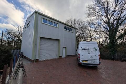 Warehouse to rent, Shore Rd Southampton SO45 6GJ