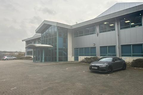 Warehouse to rent, Eagle Close Eastleigh SO53 4NF