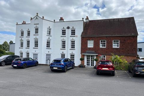 Office to rent, Salisbury Rd Calmore SO40 2RW