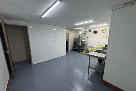 Retail property (high street) for sale, 2A Peveril Rd Southampton SO19 2DW