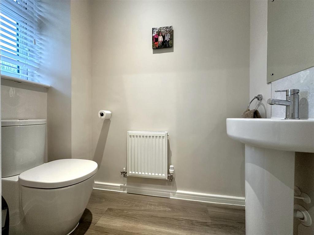 Ground Floor W.C 354