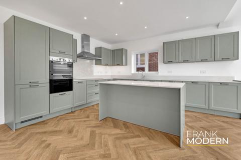 5 bedroom detached house for sale, Keeper Hill Drive, Hampton Heights, PE7