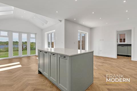 5 bedroom detached house for sale, Keeper Hill Drive, Hampton Heights, PE7