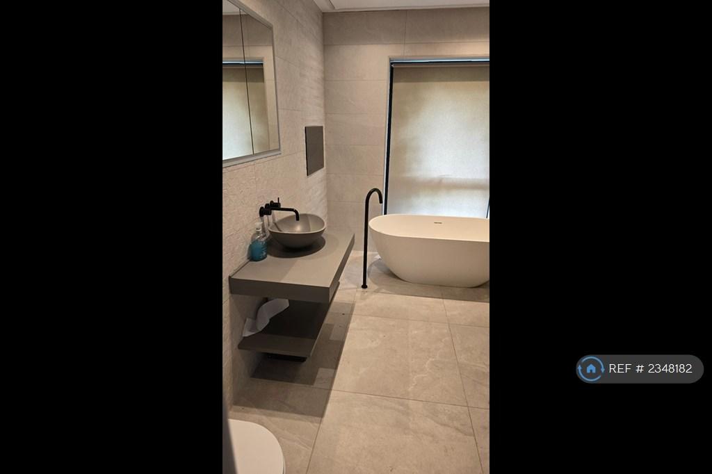 Main Bathroom