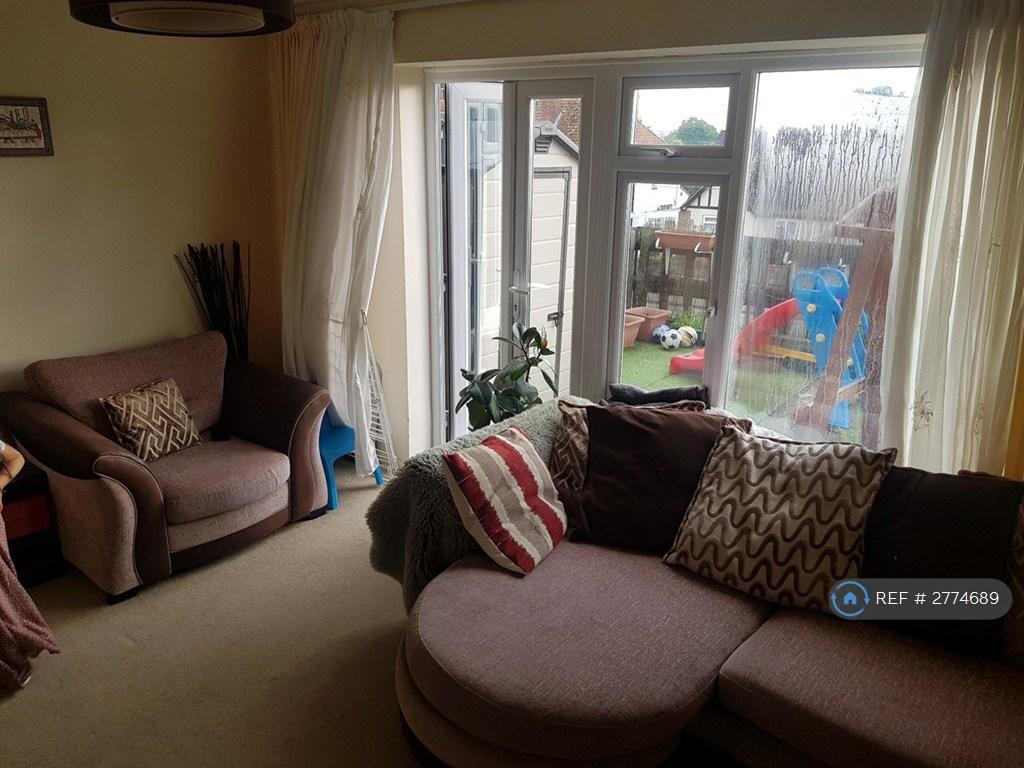 Living Room Pic 2