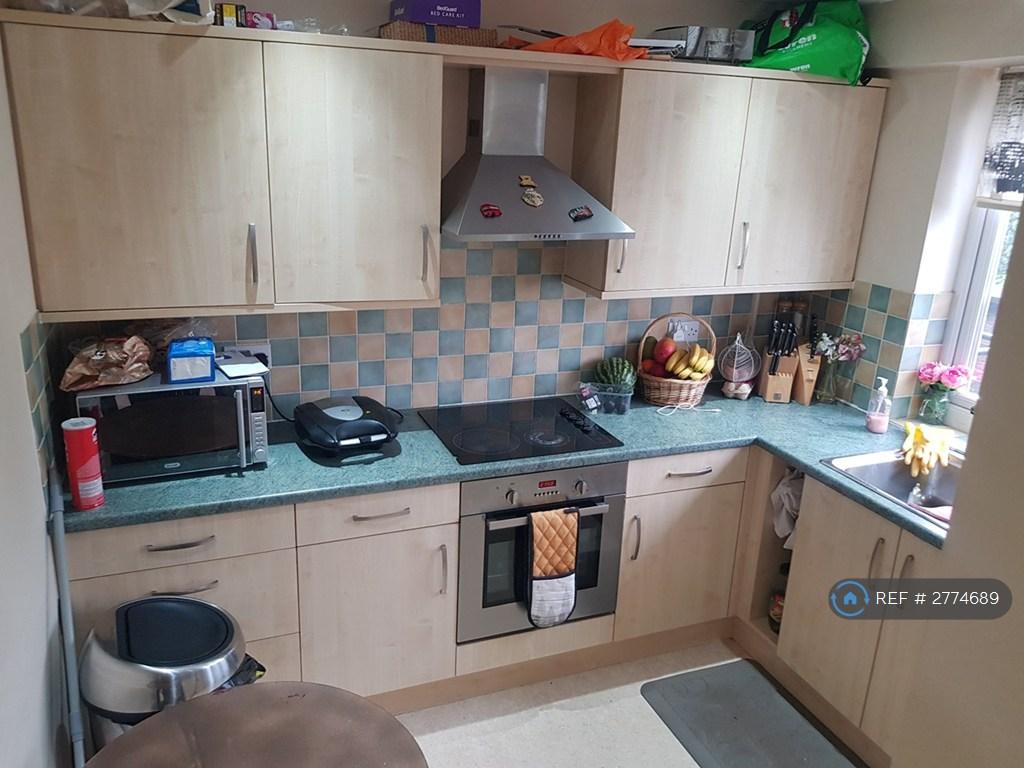 Kitchen Pic 1