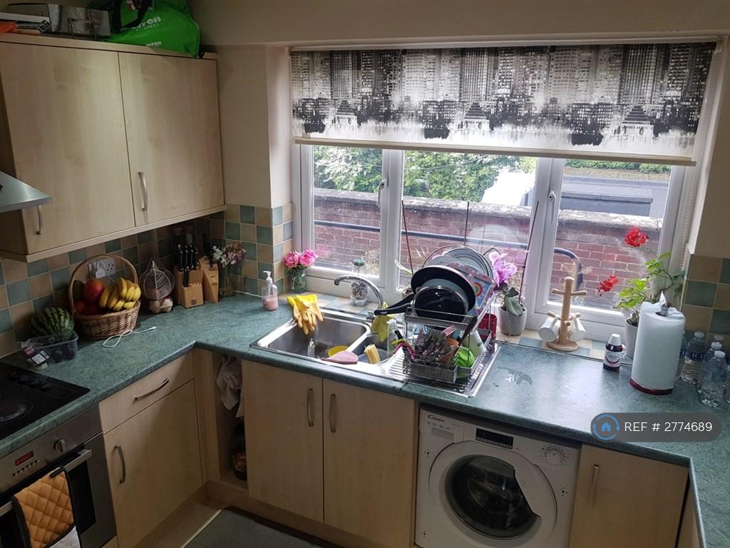 Kitchen Pic 2