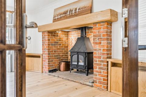 undefined, Banstead Village