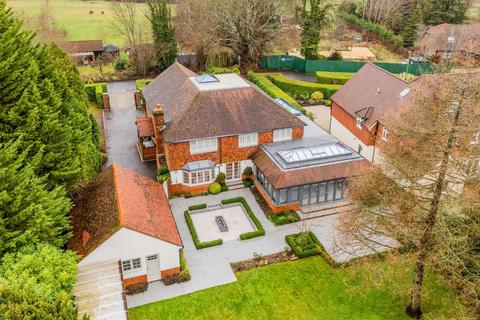 Banstead Village