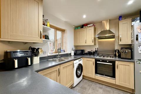 3 bedroom terraced house for sale, Buzzard Rise, Stowmarket IP14