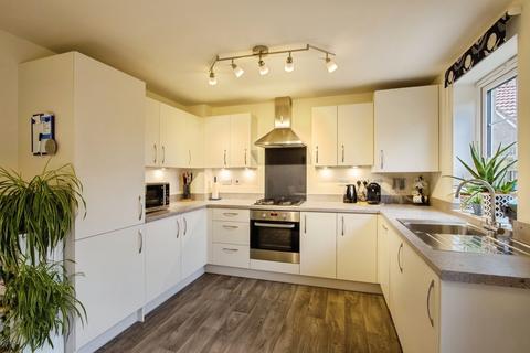 3 bedroom semi-detached house for sale, Paddock Rise, Wakefield WF3