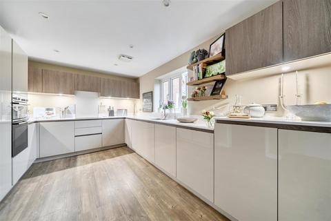 5 bedroom detached house for sale, Artisan Road, Headcorn, Ashford