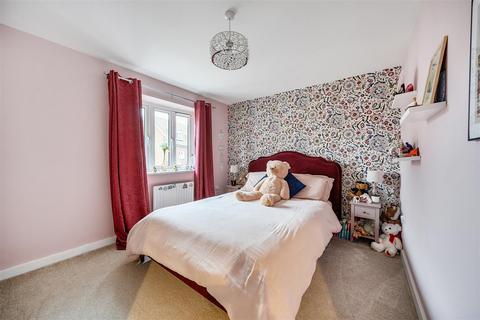 5 bedroom detached house for sale, Artisan Road, Headcorn, Ashford
